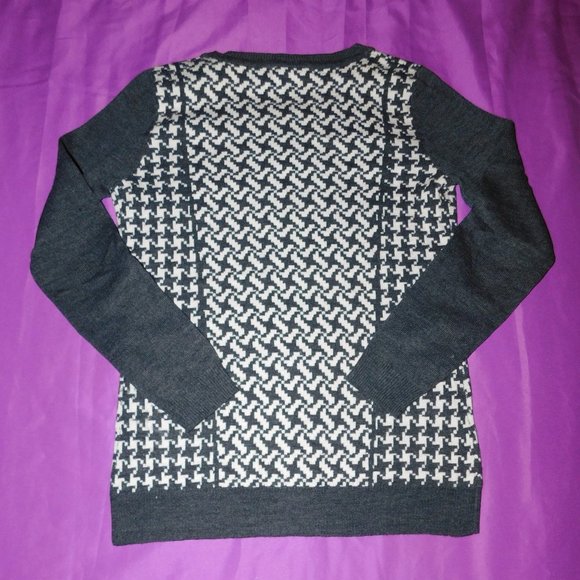 5 pc Sweater Set - Picture 2 of 12